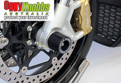 AXLE OGGYS FRONT RSV4 & TUONO V4 09-20, 750-900 SHIVER & DORSODURO 08-20 - AAF078