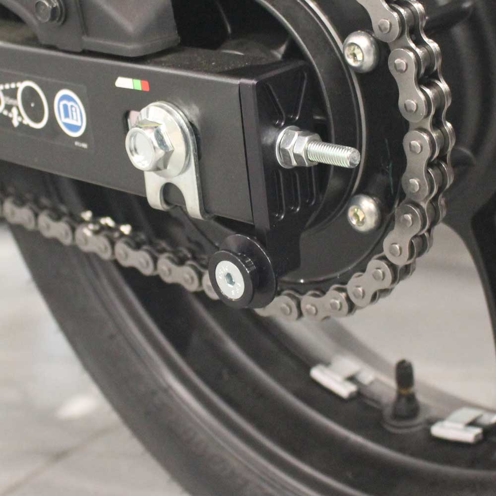 CHAIN ADJUSTER WITH PICK UP SPOOLS CBR250R, CBR300R & CB300F 11-19 - BLACK - CAB514BLK