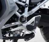 Frame Plug, left OR RH swingarm pivot,BMW