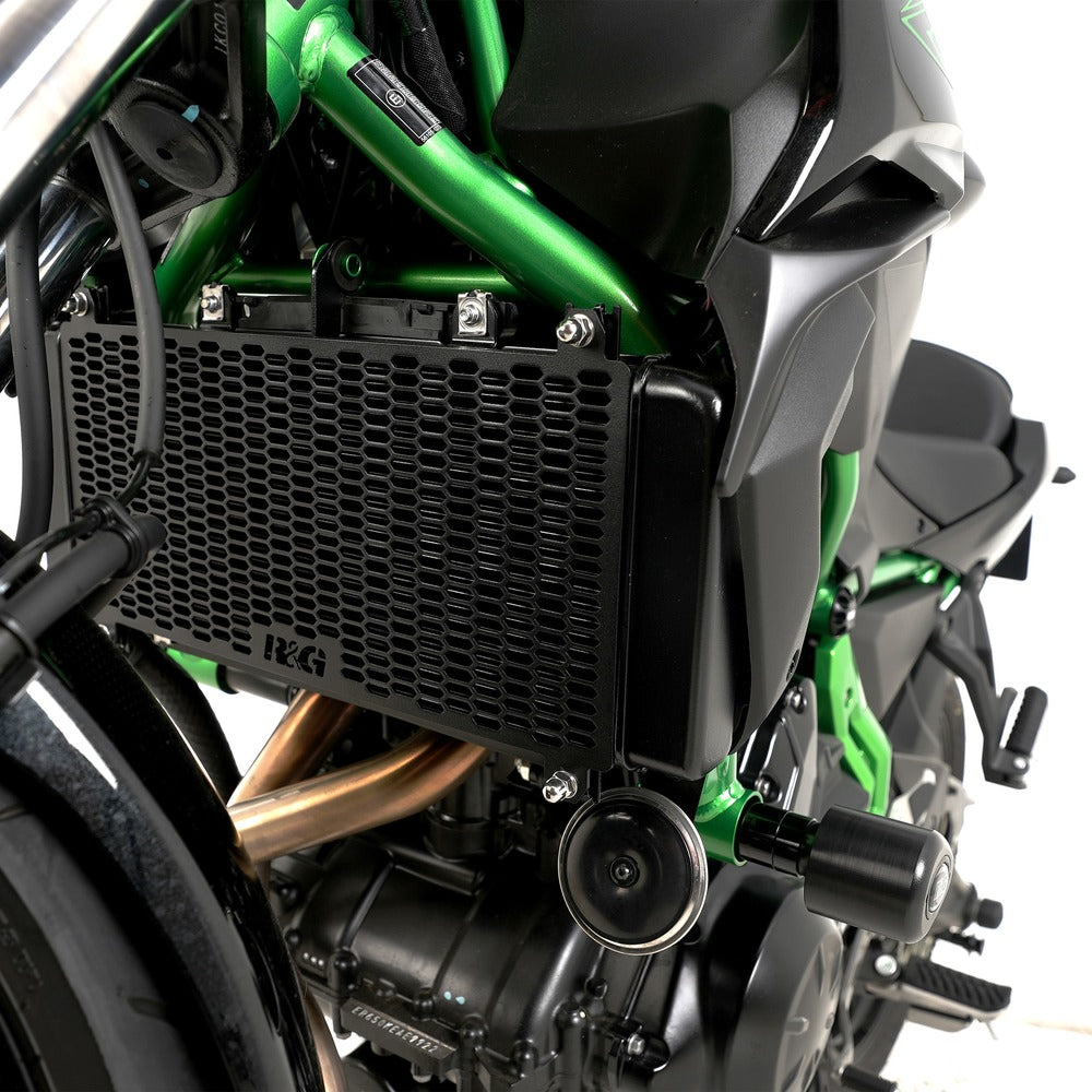 PRO Radiator Guard BLACK - Kaw Z650RS '22-, Z650 '17-, Ninja 650 '17-