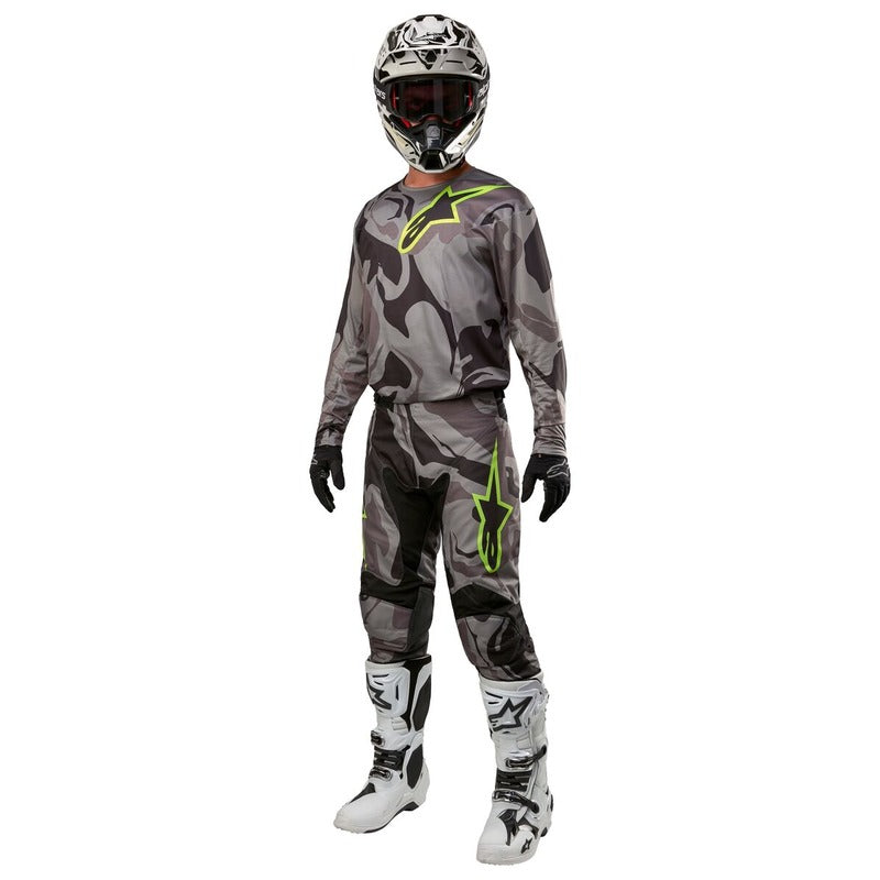 2024 RACER TACTICAL JERSEY CAST GRAY CAMO MAGNET (9115)