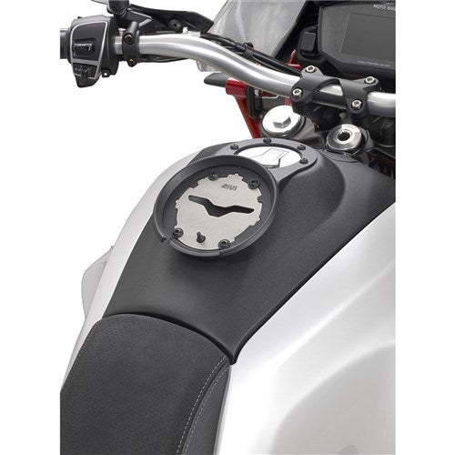 GIVI Tanklock Flange Fitting Kit Guzzi V85TT