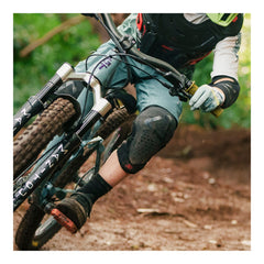 Leatt Knee Guard 3DF 5.0 Evo Mini - Black