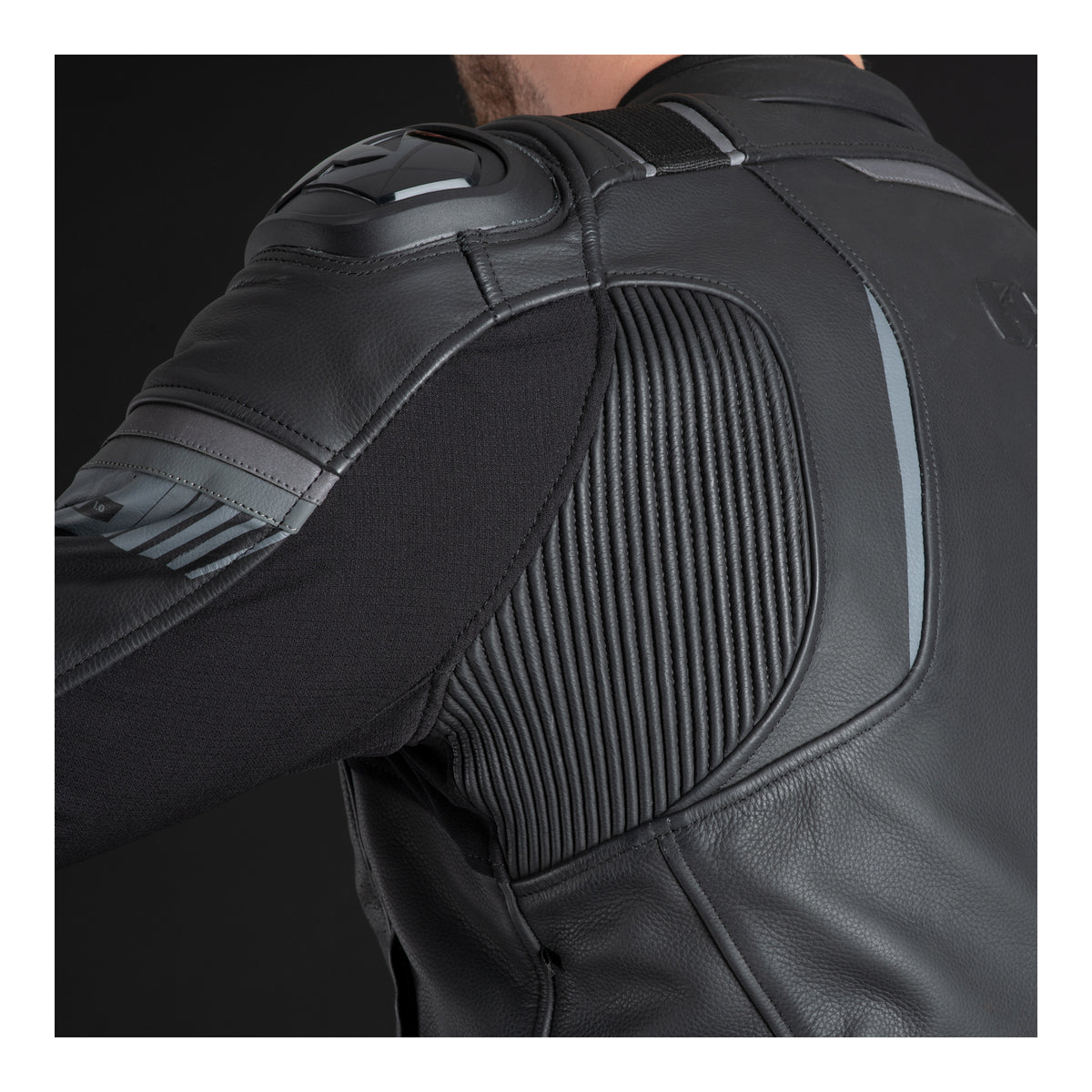 Oxford Cypher 1.0 Leather MS Jacket - Stealth Black