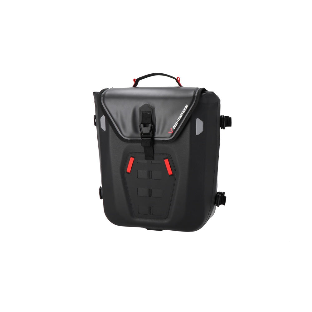 SysBag WP M with left adapter plate. 17-23l. Waterproof. For side carriers. (BC.SYS.00.005.12000L)