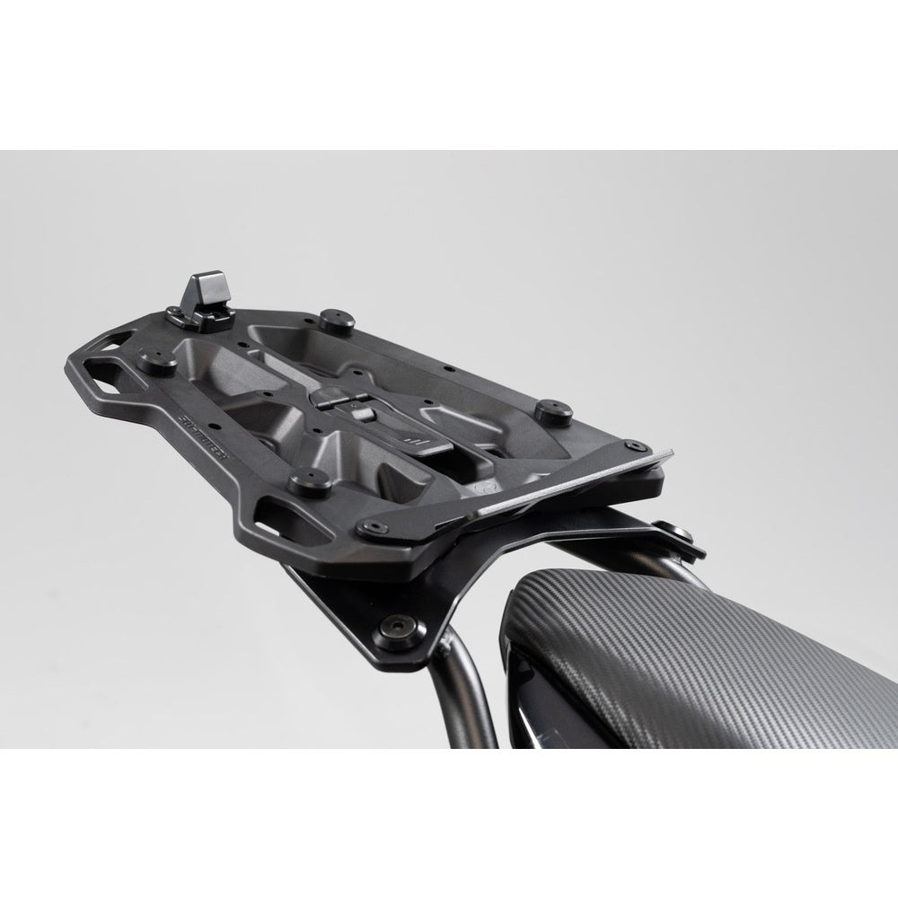 Adapter plate for STREET-RACK. For Givi/Kappa with Monolock. Black. (GPT.00.152.54300/B)