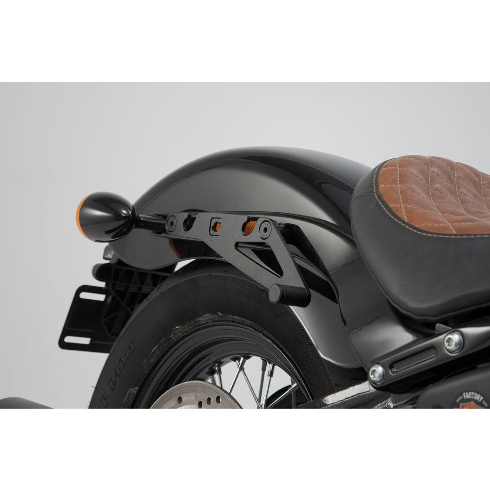SLH side carrier LH1 right, Harley-Davidson Street Bob/Slim/Standard. For LH1. (HTA.18.682.10100)