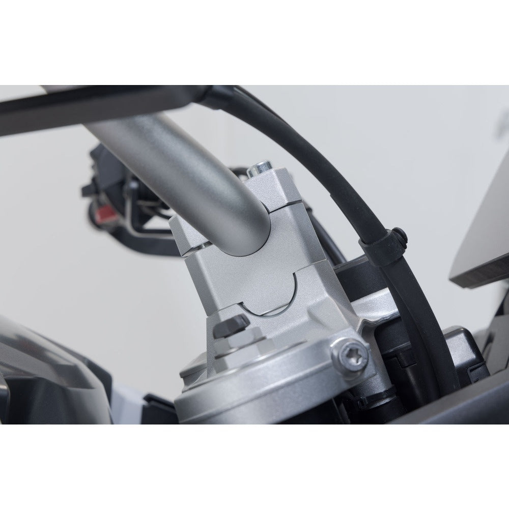Bar riser. H=30 mm. Silver. BMW F 850 GS / Adv (17-), F 900 GS(23-) (LEH.07.039.12800/S)