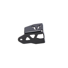 Brake reservoir guard. Black. Suzuki GSX-8S (22-). (SCT.05.846.10000/B)