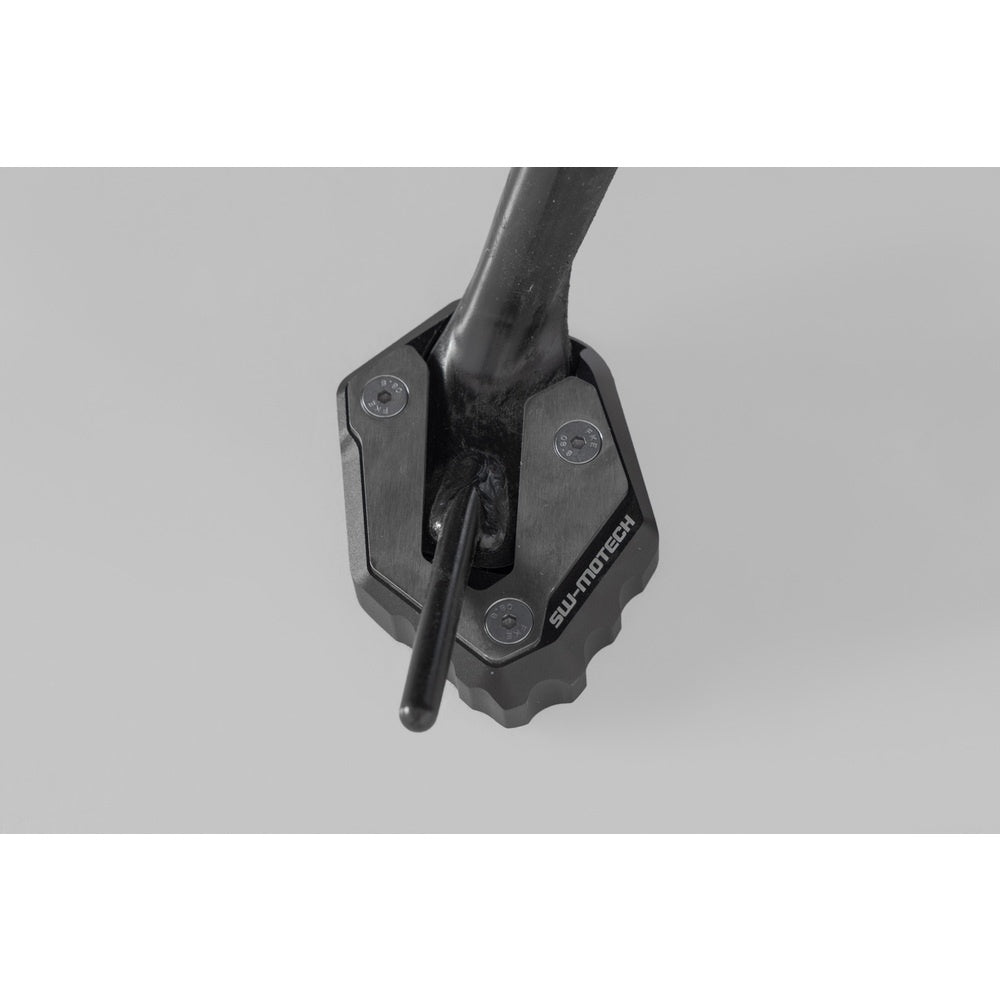 Extension for side stand foot. Black/Silver. Yamaha MT-09 (20-)/ XSR900 (21-). (STS.06.851.10000)