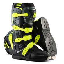 DP2 BLACK/GREY/FLURO EU42/US9/UK8